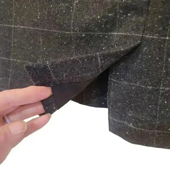 Banana Republic Women's Dark Gray Wool Blend Checked Lined Mini Skirt - Picture 3 of 6